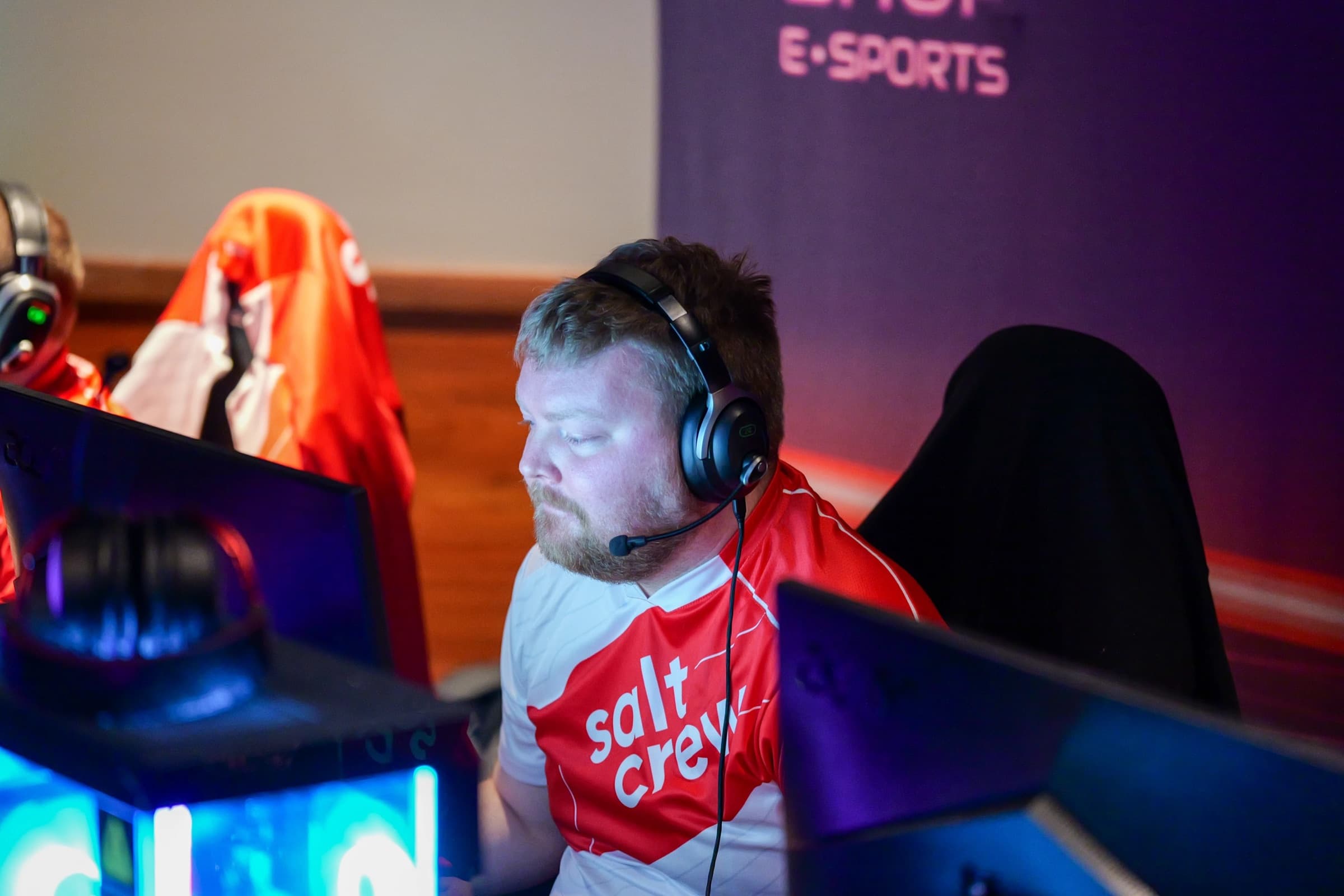 deviN. at his station during a LAN match