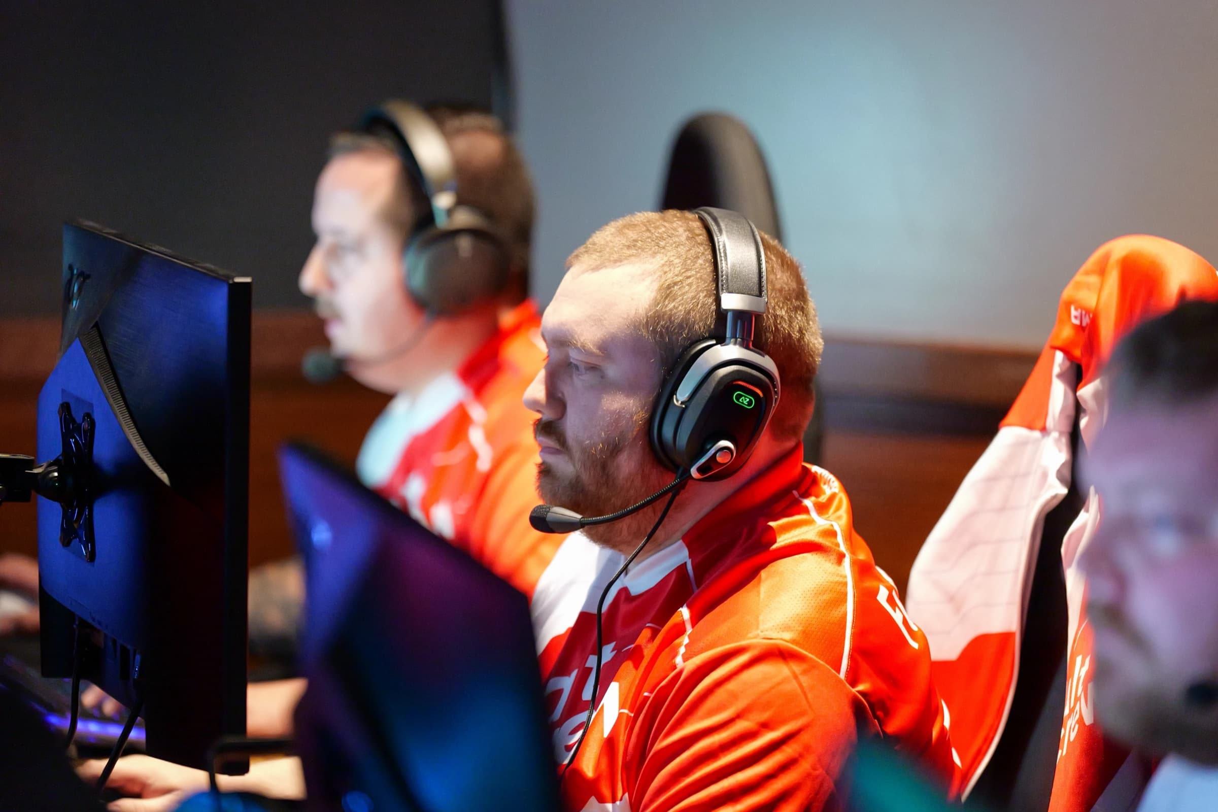 FuzzyHat focused mid-round at LAN